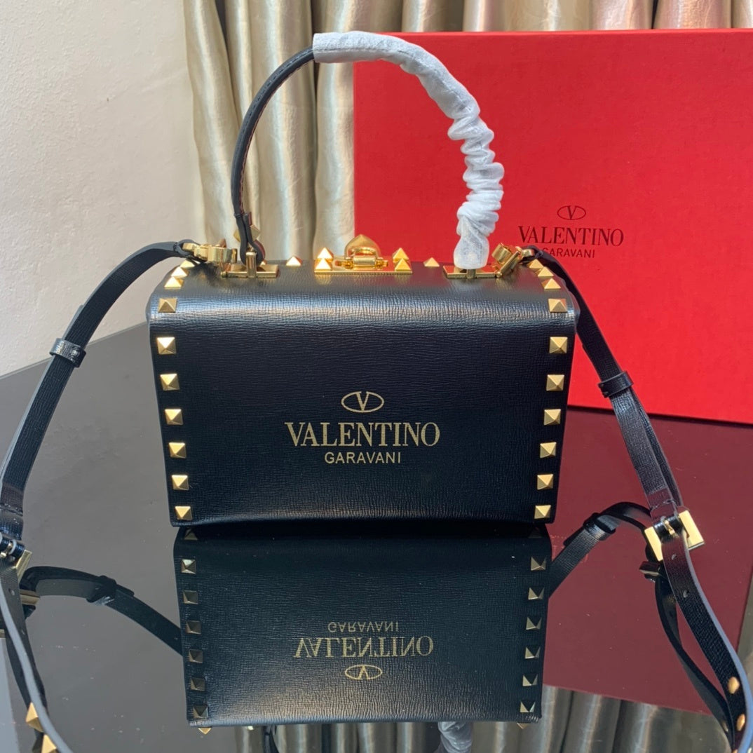 Valentino Garavani Rockstud Alcoce Bag