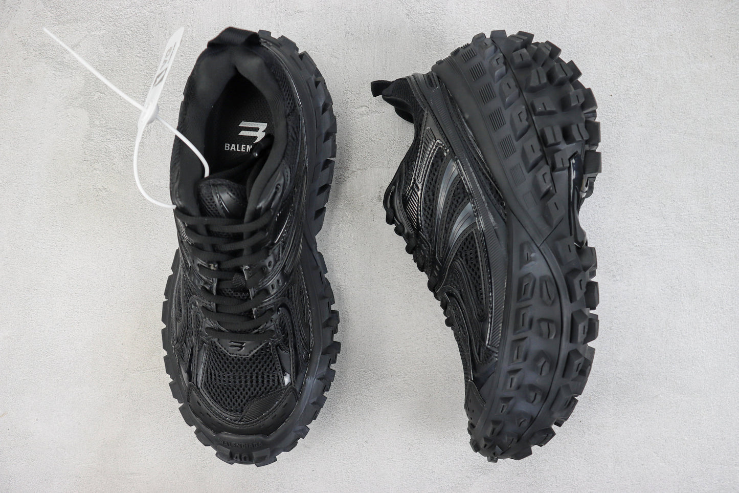 Balenciaga Bouncer "Black"