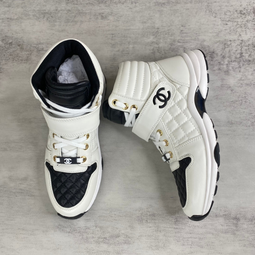 Chanel Interlocking CC High-Top Strap "White-Black"