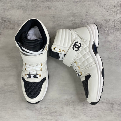 Chanel Interlocking CC High-Top Strap "White-Black"