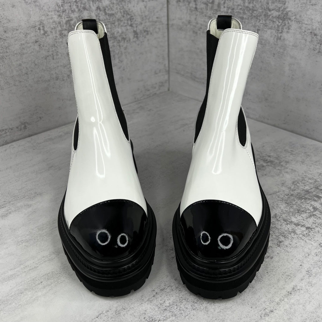 Chanel Chelsea Boots "White-Black"