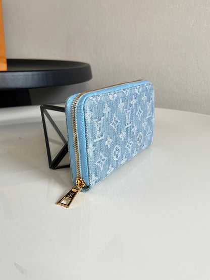 Louis Vuitton Zippy Wallet "Monogram Light Blue Denim"