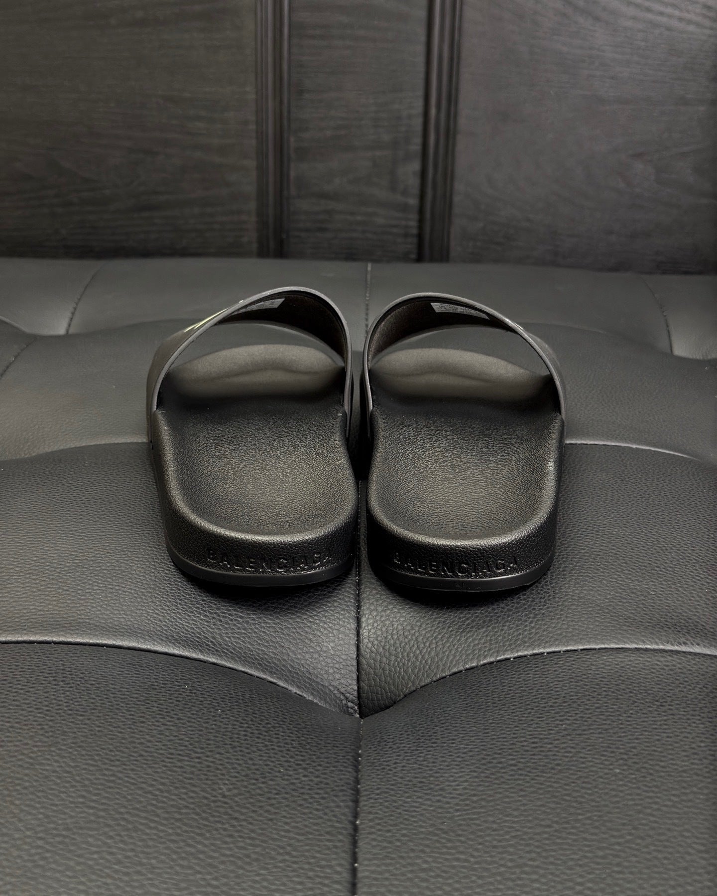 Balenciaga Pool Slide "Black"