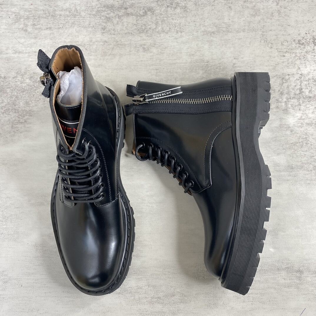 Givenchy Leather Boots Zip-Up