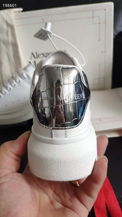 Alexander McQueen Oversized "White-Silver Crocodile"