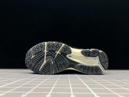 New Balance 1906R “Black-Grey”