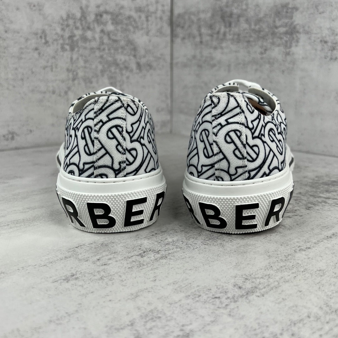 Burberry Gabardine "White-Black Monogram"