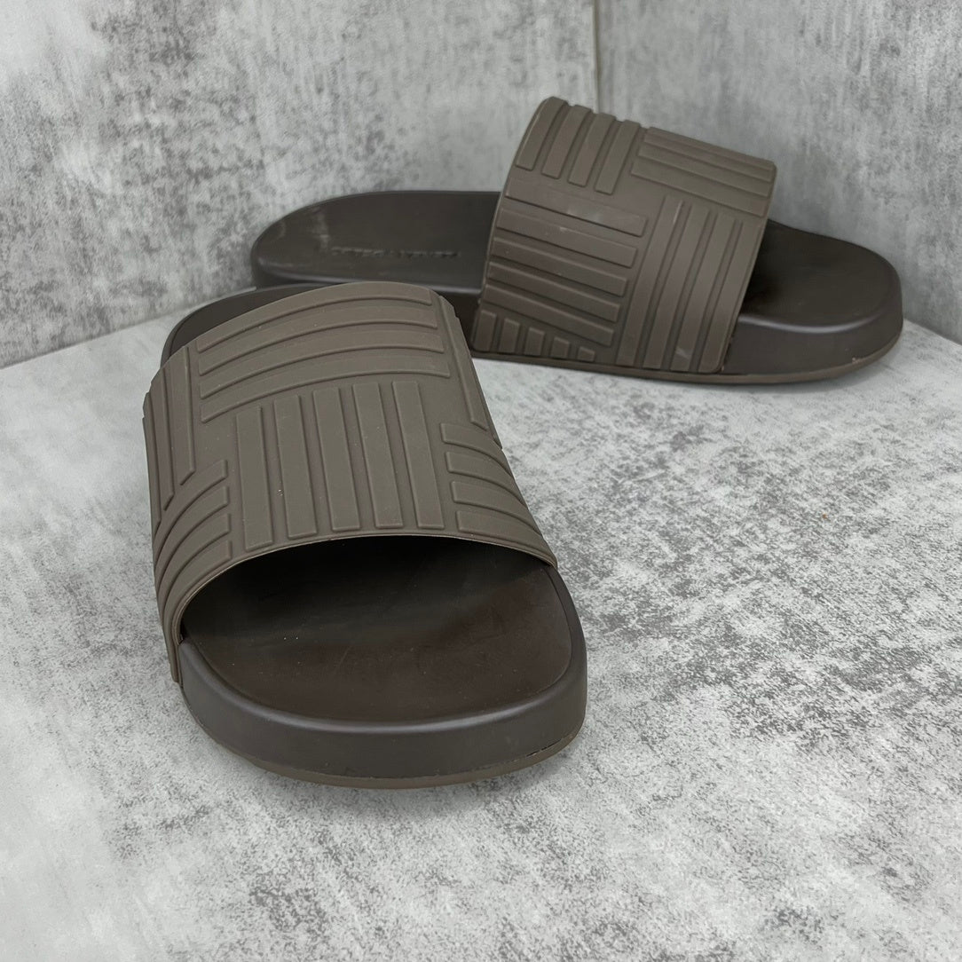 Bottega Veneta Slides "Brown"