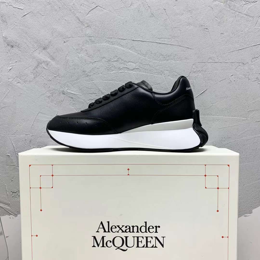 Alexander McQueen Sprint Runner "Black"