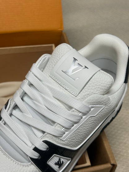 Louis Vuitton LV Trainers "White-Black Crocodile"