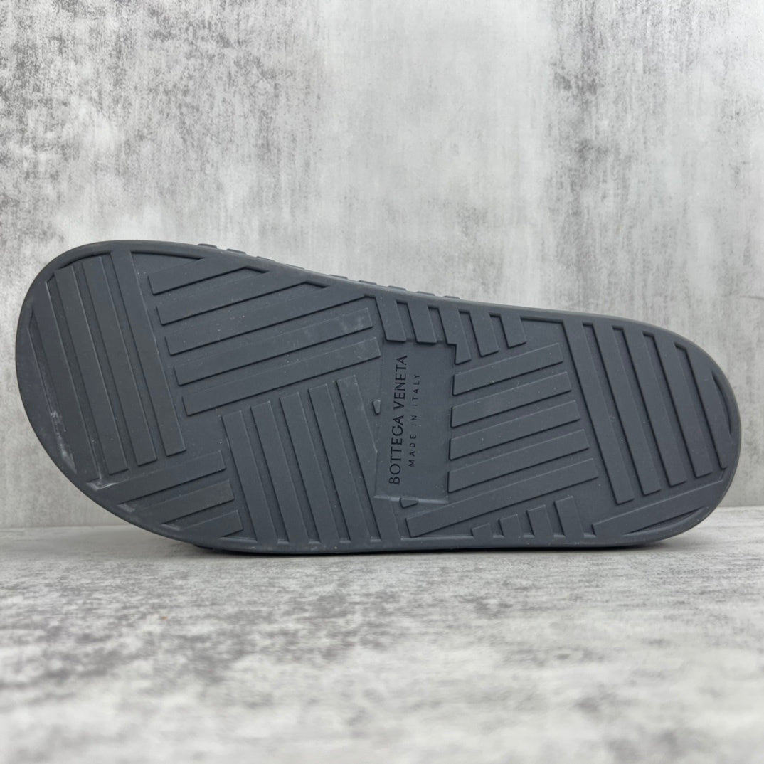 Bottega Veneta Slides "Black"