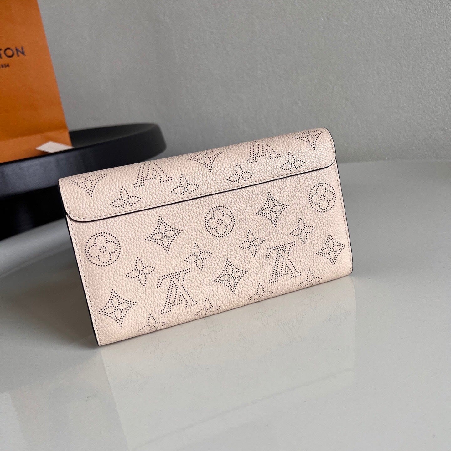Louis Vuitton Iris Wallet "Magnolia Mahina Leather"