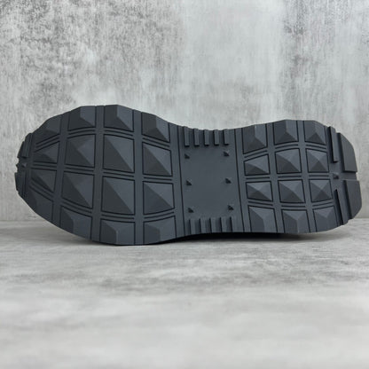 Valentino Garavani Netrunner "Black"