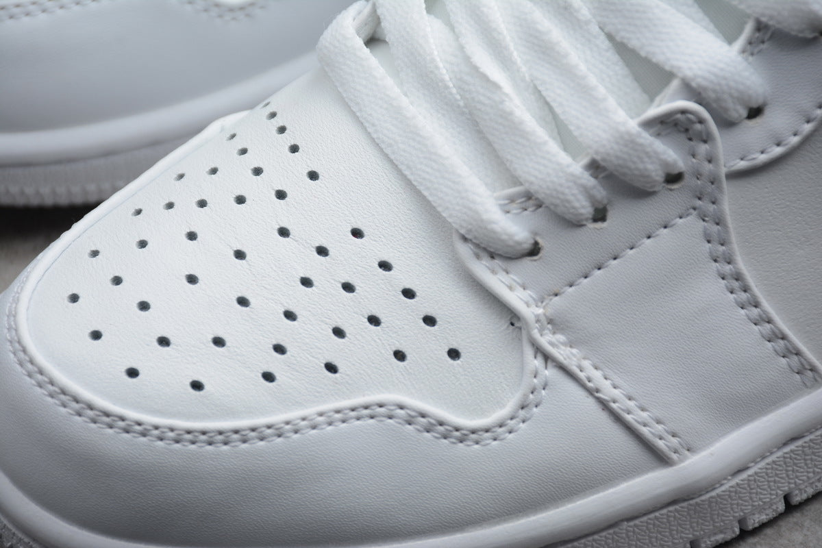 Air Jordan 1 Retro Low "Pure Platinum"