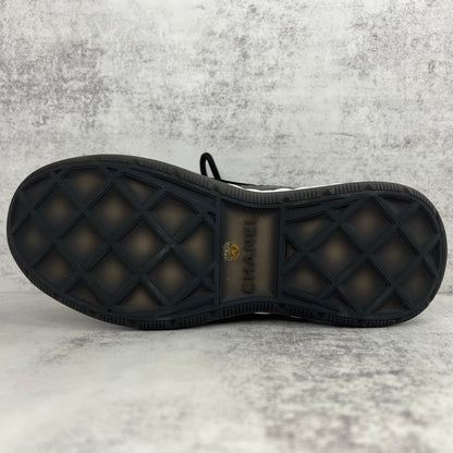 Chanel 22B "Black"