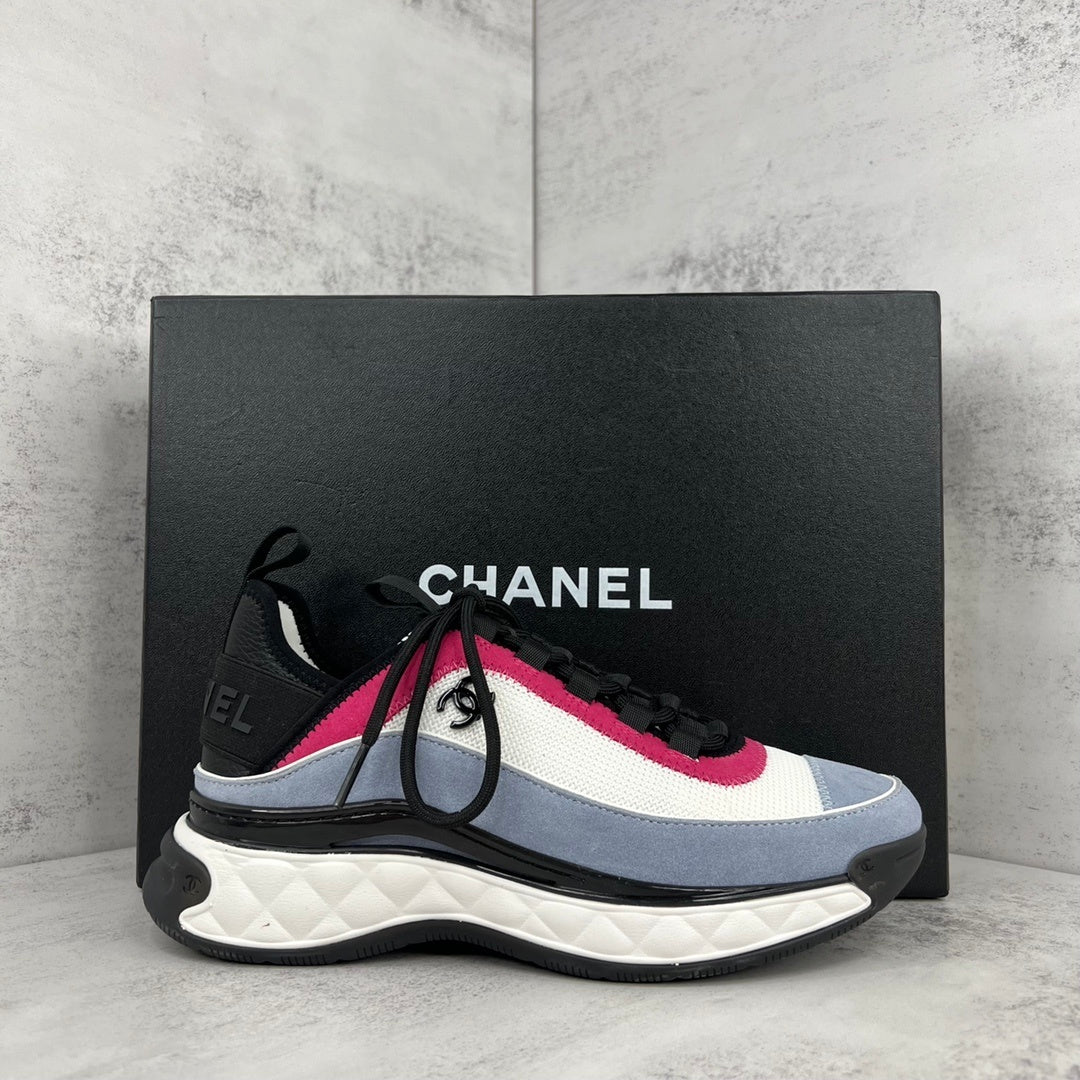 Chanel 22B "White-Pink-Blue"
