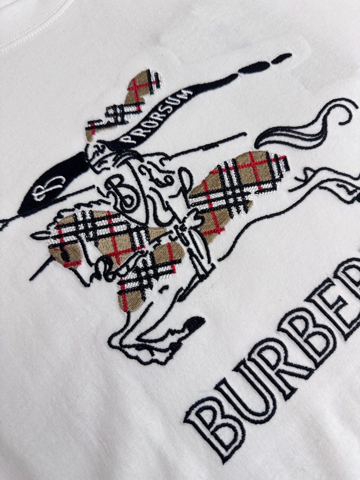 Burberry Equestrian Knight T-Shirt "White"