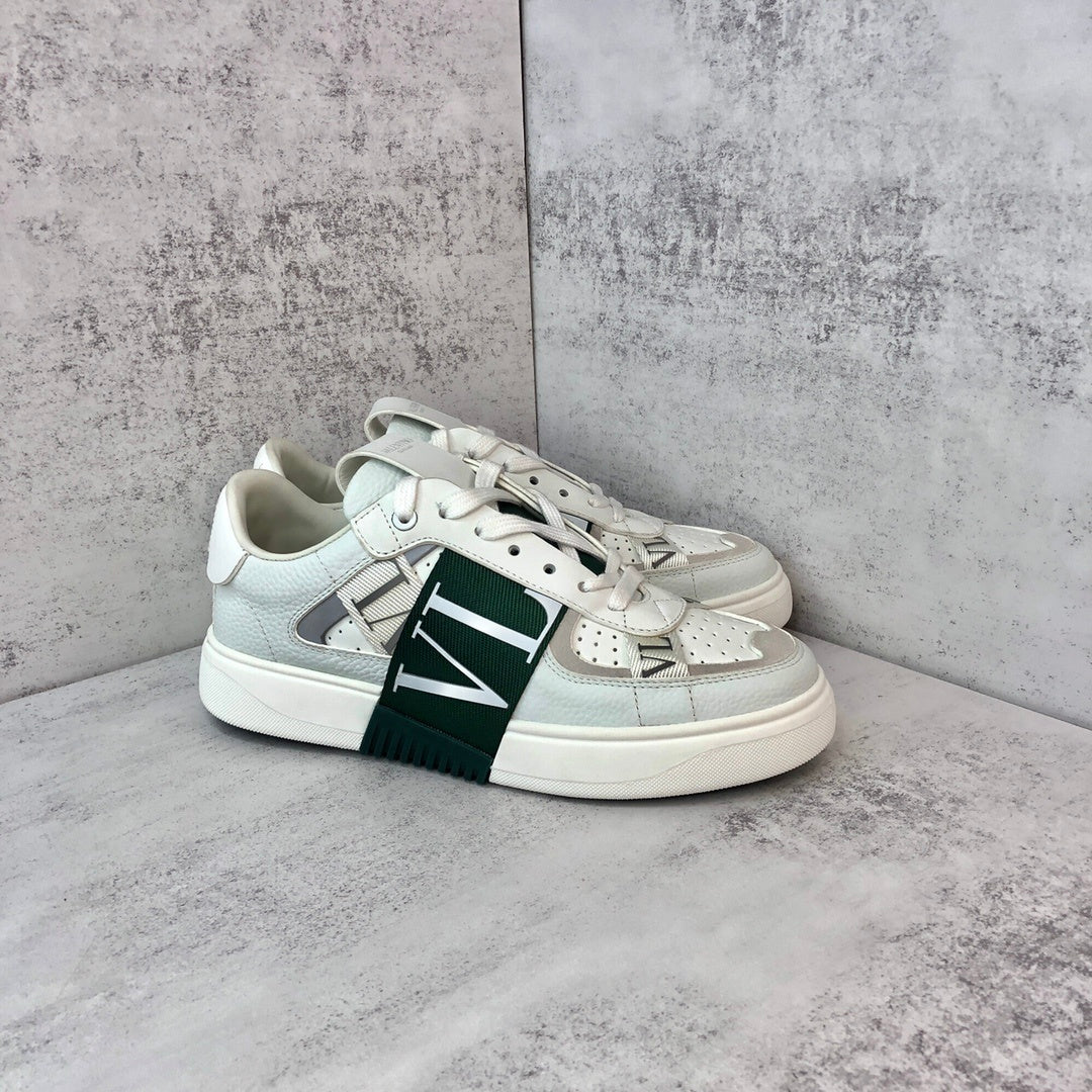 Valentino Garavani VL7N "White-Green"