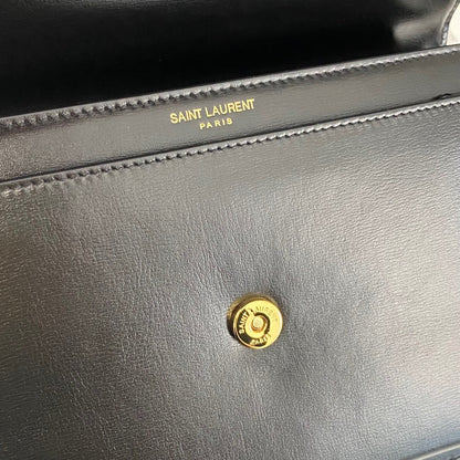 Saint Laurent Sunset Medium in Smooth Leather