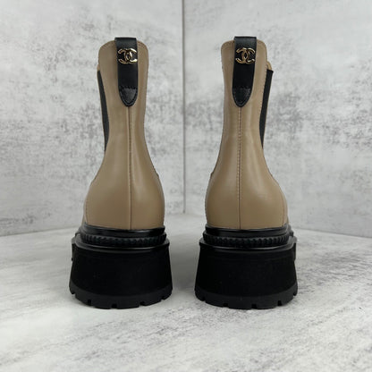 Chanel Chelsea Boots "Beige-Black"