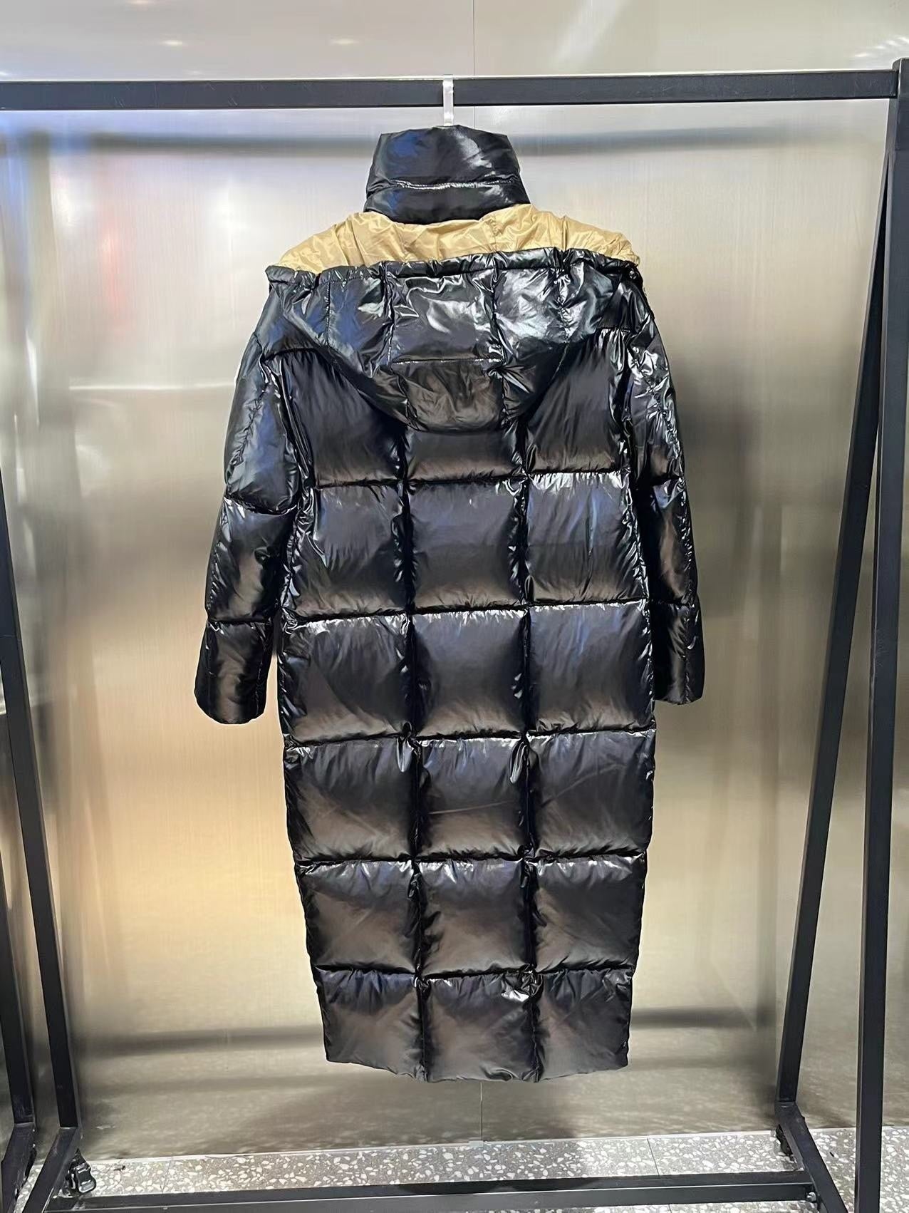 Moncler Parnaiba Down Coat Jacket "Black"