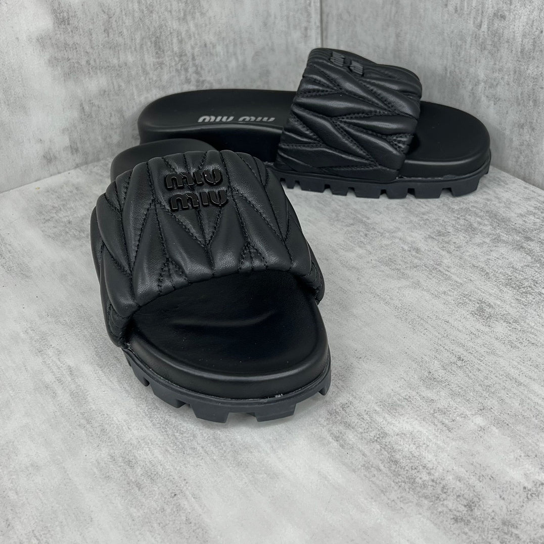 Miu Miu Slides "Black"