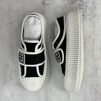 Chanel Single Strap "Black-White"