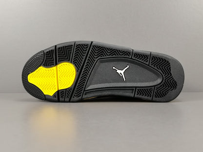 Air Jordan 4 Retro "Thunder"