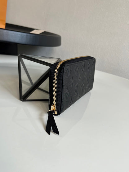 Louis Vuitton Zippy Wallet  "Monogram Empreinte Leather"