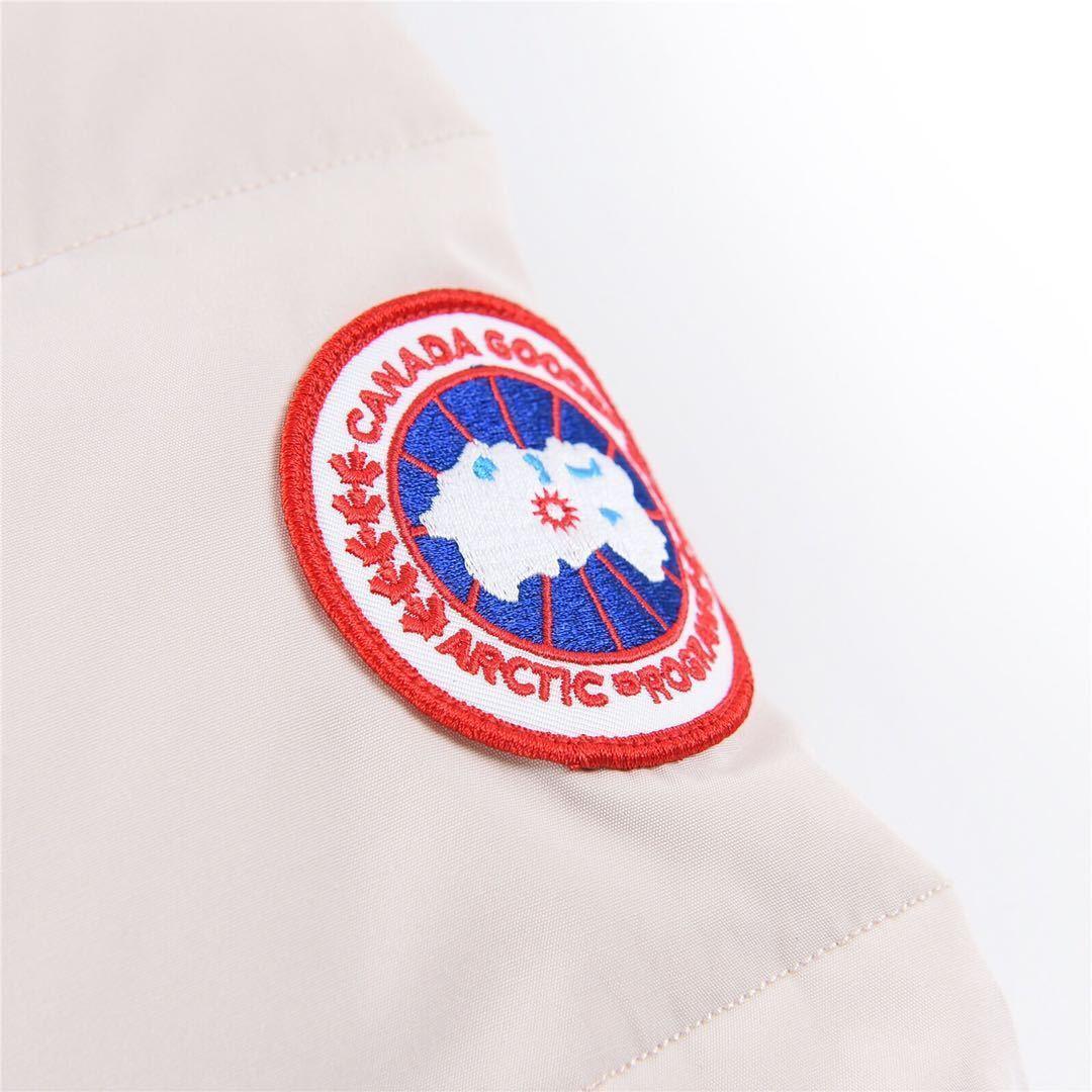 Canada Goose Wyndham Down Jacket "Beige"