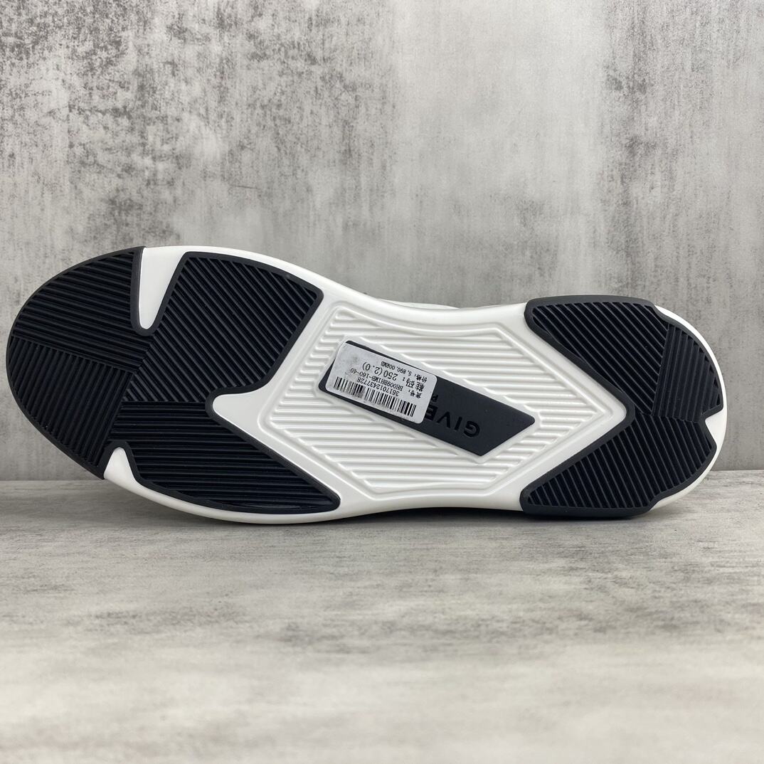 Givenchy Low-Top "Grey-Black-White Print"