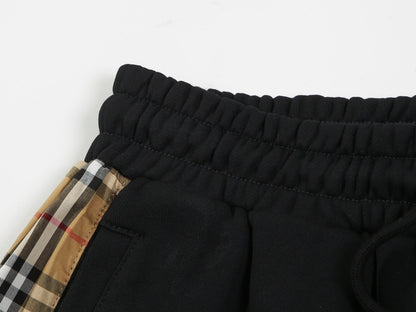Burberry Check Shorts "Black"