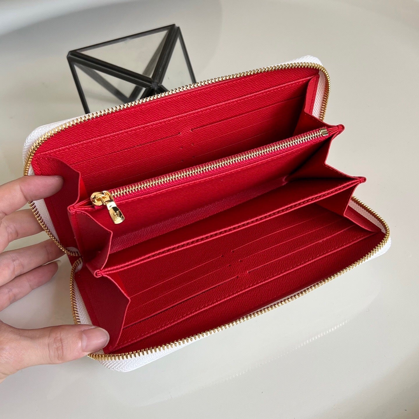 Louis Vuitton Zippy Wallet Cherry Monogram
