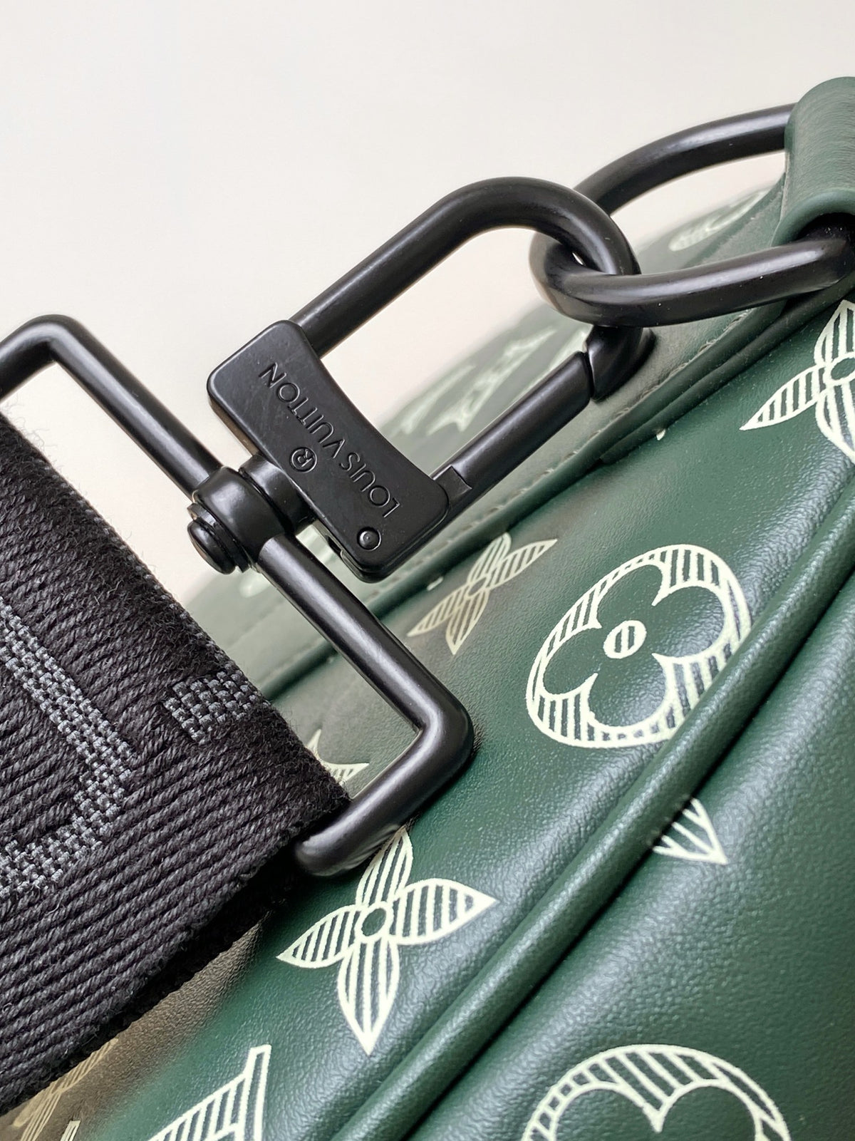 Louis Vuitton Keepall Bandoulière 50