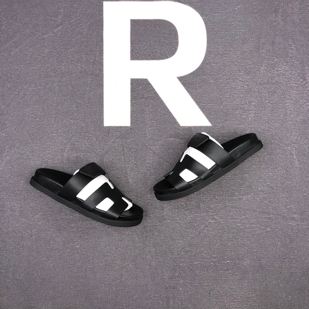 Hermes Chypre Sandal "Black"