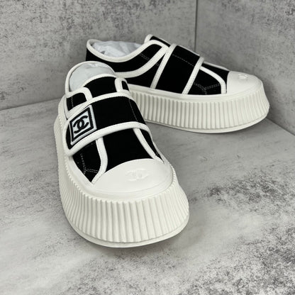 Chanel Single Strap "Black-White"