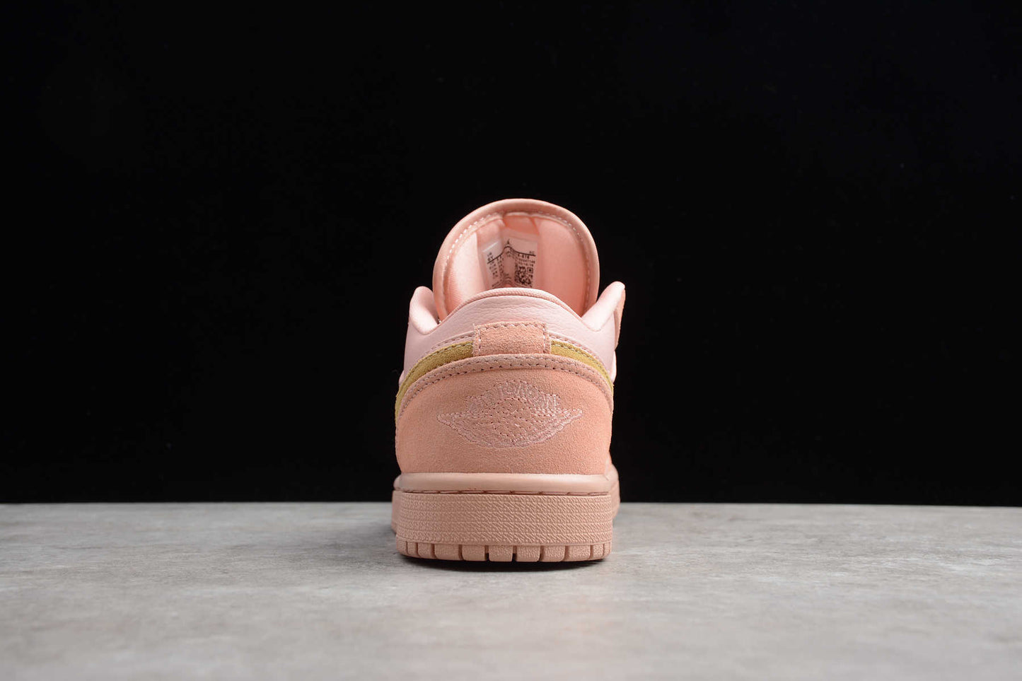 Air Jordan 1 Low "Coral Stardust"