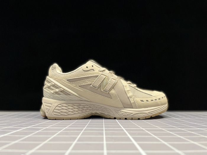 New Balance 1906R “Beige”