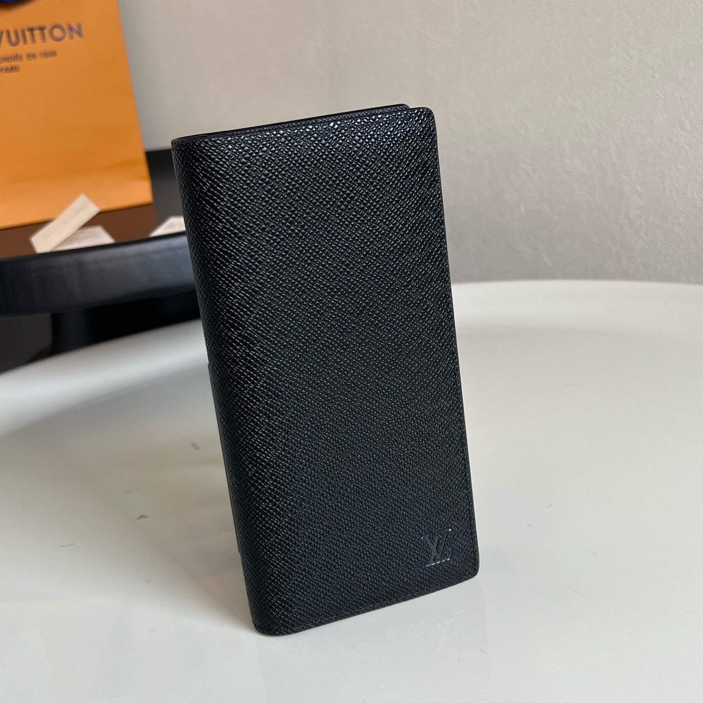 Louis Vuitton Brazza Wallet "Taiga Leather"