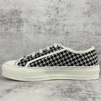 Dior Walk'N'Dior "Black-White Montaigne"