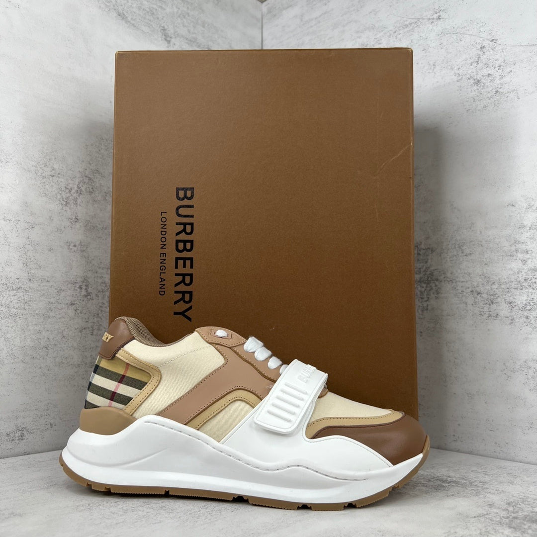Burberry Ramsey "Beige-White-Brown"