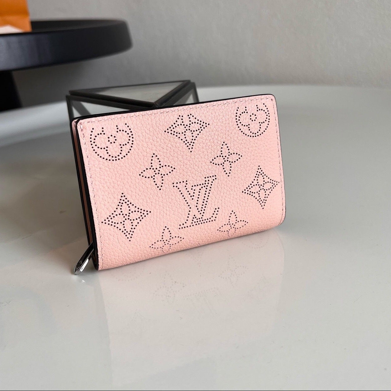 Louis Vuitton Cléa Wallet "Mahina Leather"