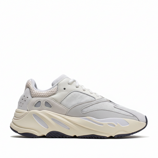 Yeezy 700 "Analog"