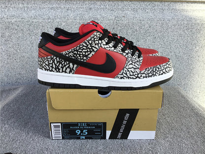 Supreme x Nike SB Dunk Low Premium "Red Cement"