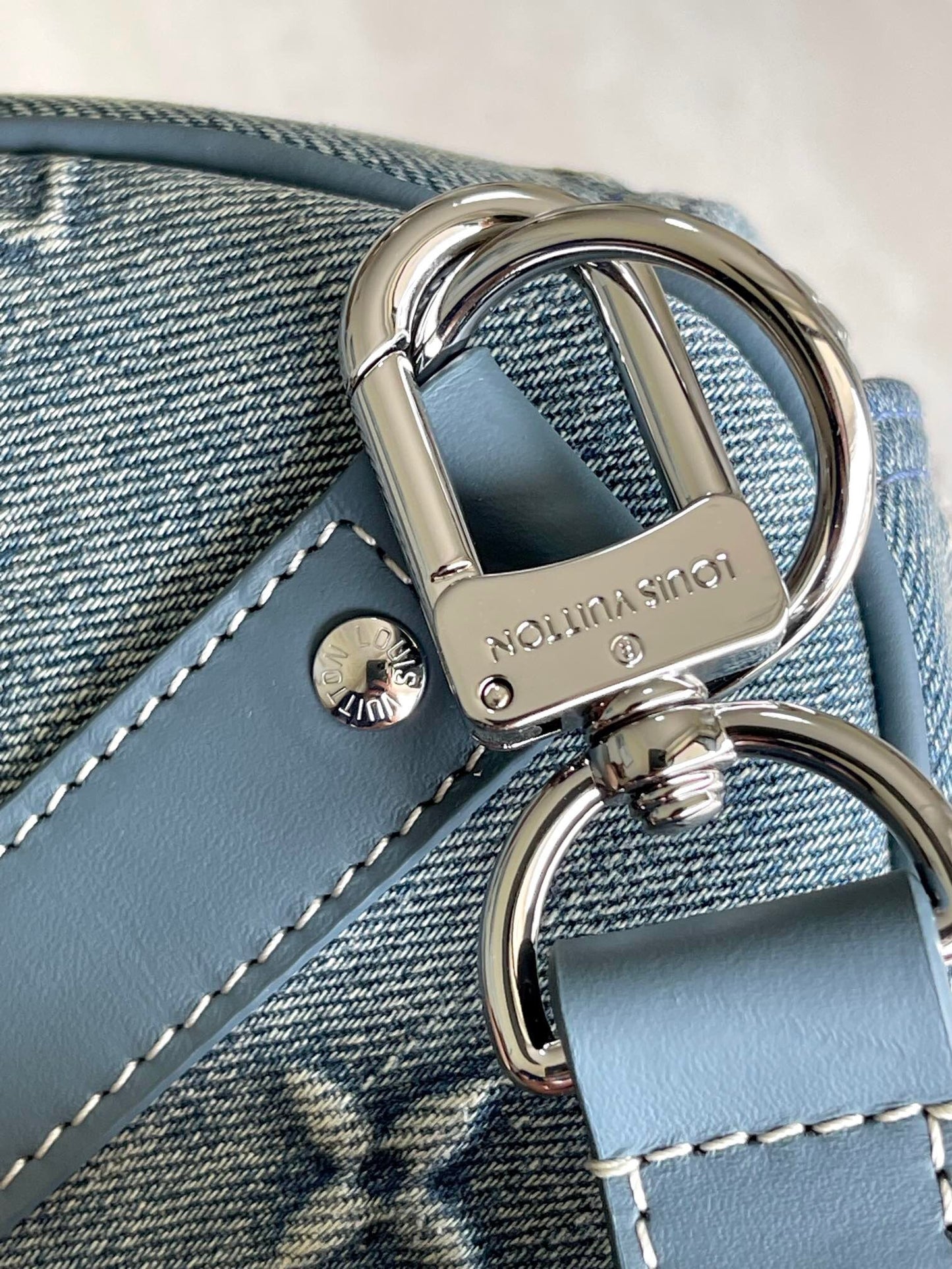 Louis Vuitton Keepall Bandoulière 50
