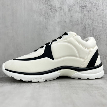 Chanel 22A "White-Black"
