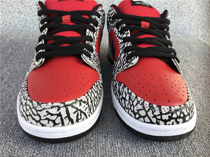Supreme x Nike SB Dunk Low Premium "Red Cement"