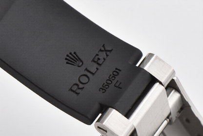Rolex Daytona 40mm Black Racing Dial Oysterflex Strap