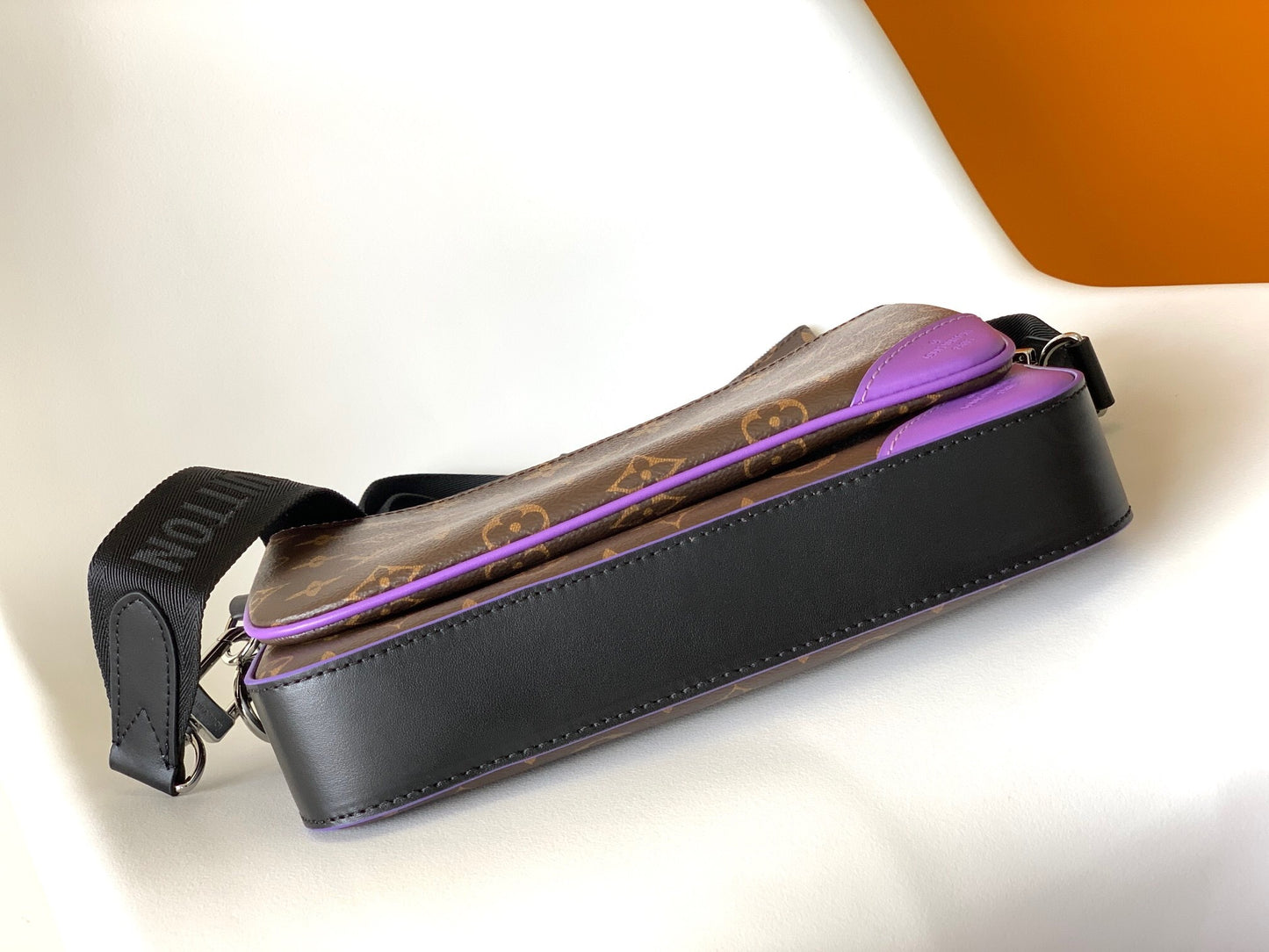 Louis Vuitton Trio Messenger