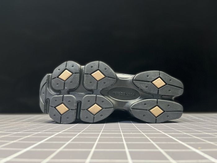 New Balance 9060R “Black-Grey-Yellow”